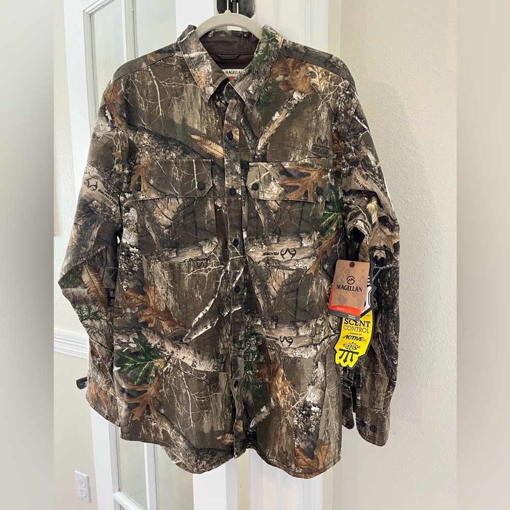Magellan long sleeve button up hunting shirt